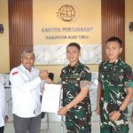 Kantor Pertanahan Kabupaten Aceh Timur Serahkan Sertipikat Tanah ASMIL Peudawa Yonif TP 853/BRB Kecamatan Peudawa, Aceh Timur