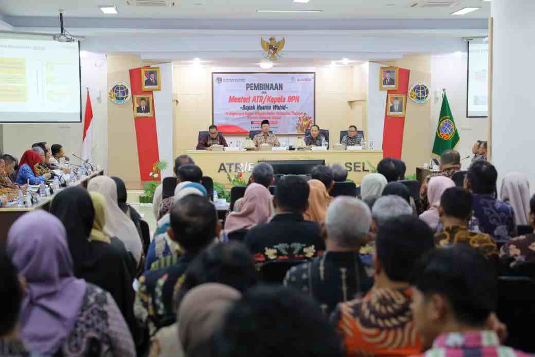 Beri Pengarahan di Kanwil BPN Provinsi Sulsel, Menteri Nusron: Tegas Jalankan Prinsip dan Luwes dalam Melayani